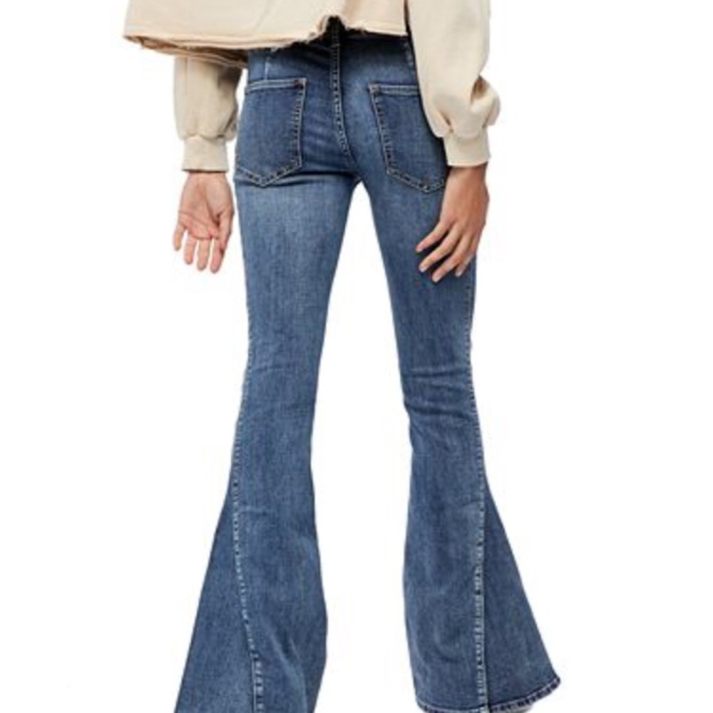 Free People Dream Lover Flare Jeans High Rise NWT - Picture 2 of 5